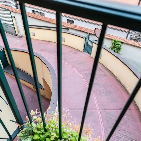 Apartment Bright And Quiet With Terrace - M3 Lodi 10min Milan