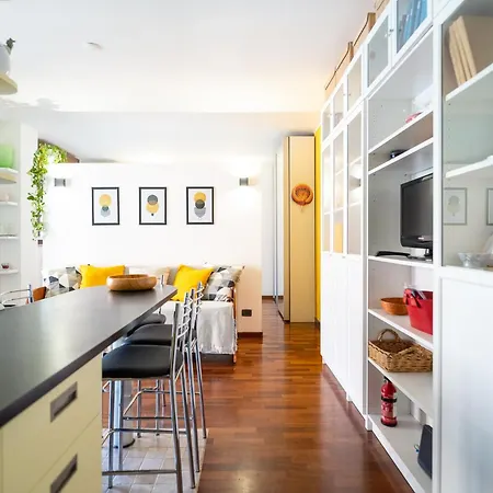Bright And Quiet With Terrace - M3 Lodi 10min Apartment Milan